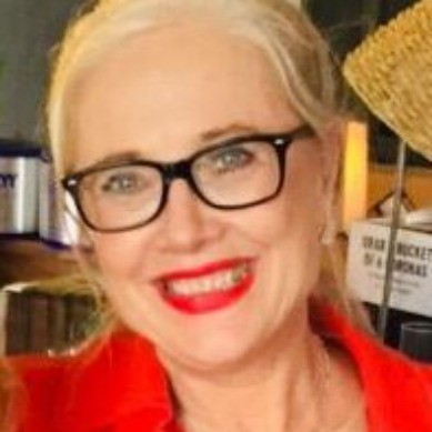 Heidi Baasch, host portrait
